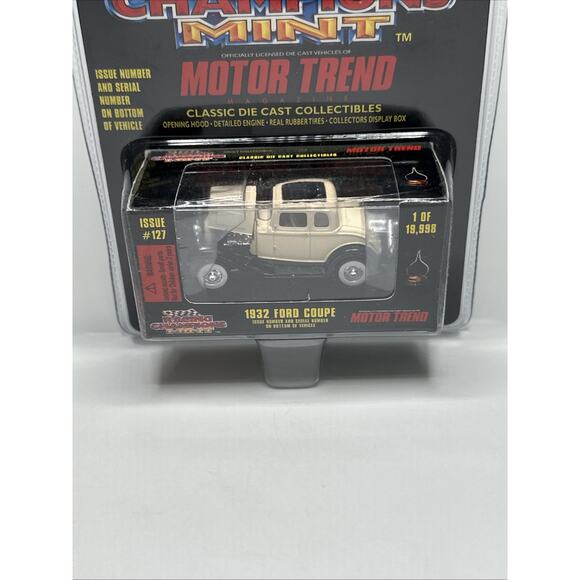 Racing Champions MINT Motor Trend 1932 Ford Coupe Tan Issue #127 FAST SHIPPING - Picture 2 of 8